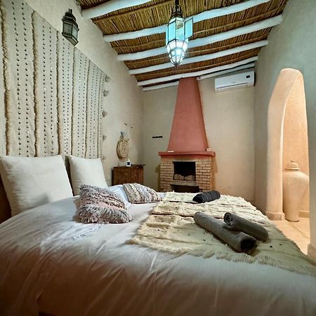 Jenny Lynn Hotel Tazrou Ngoại thất bức ảnh
