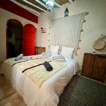 Jenny Lynn Hotel Tazrou Ngoại thất bức ảnh
