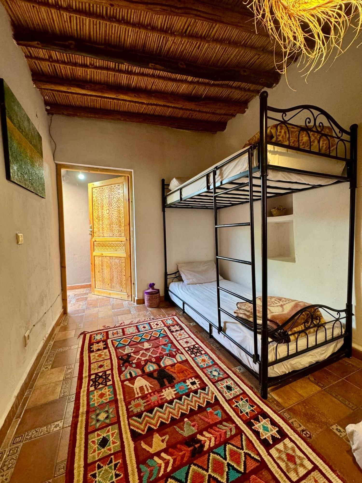 Jenny Lynn Hotel Tazrou Ngoại thất bức ảnh