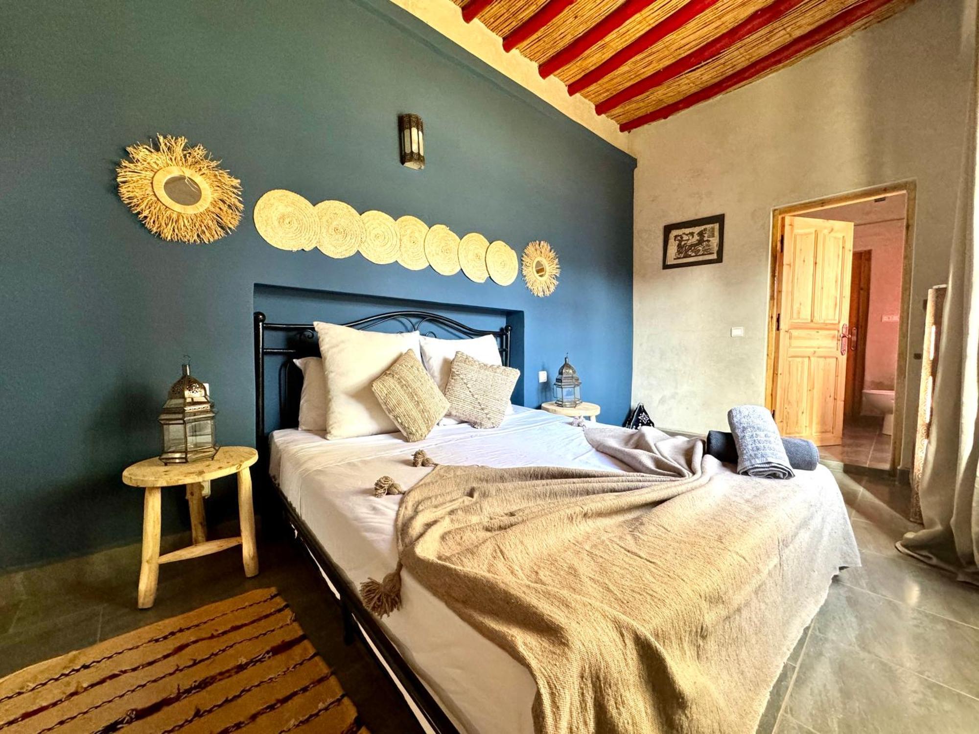 Jenny Lynn Hotel Tazrou Ngoại thất bức ảnh