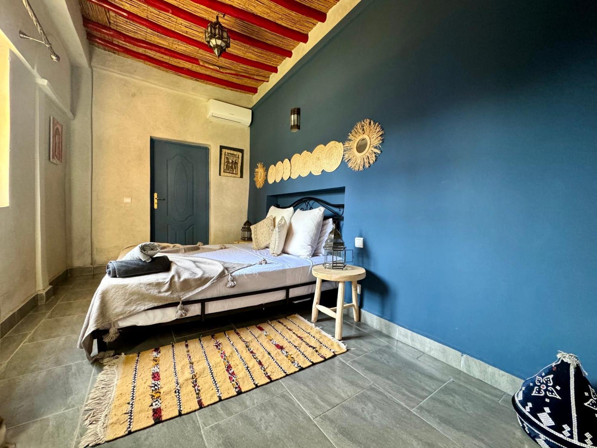 Jenny Lynn Hotel Tazrou Ngoại thất bức ảnh