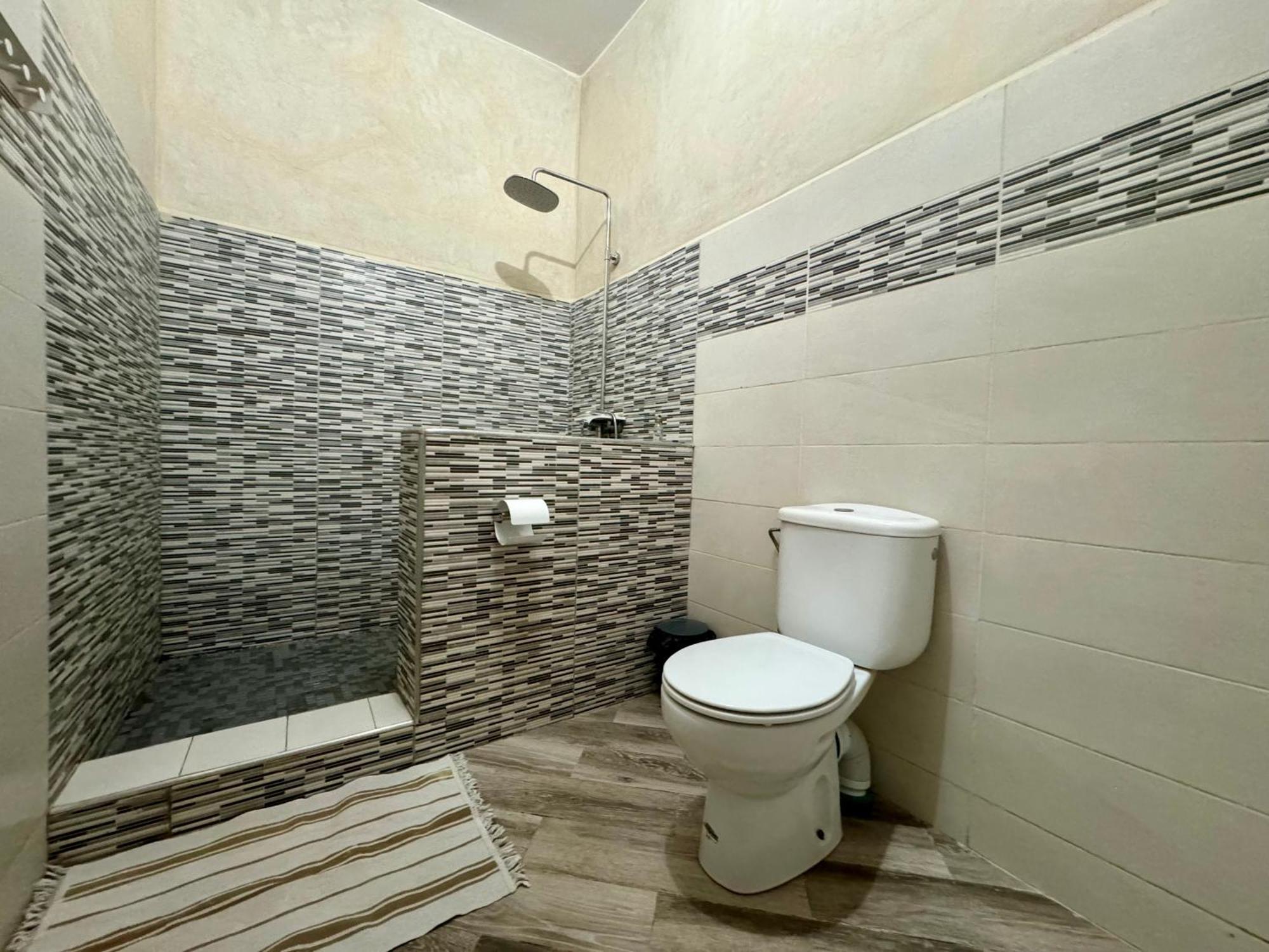 Jenny Lynn Hotel Tazrou Ngoại thất bức ảnh