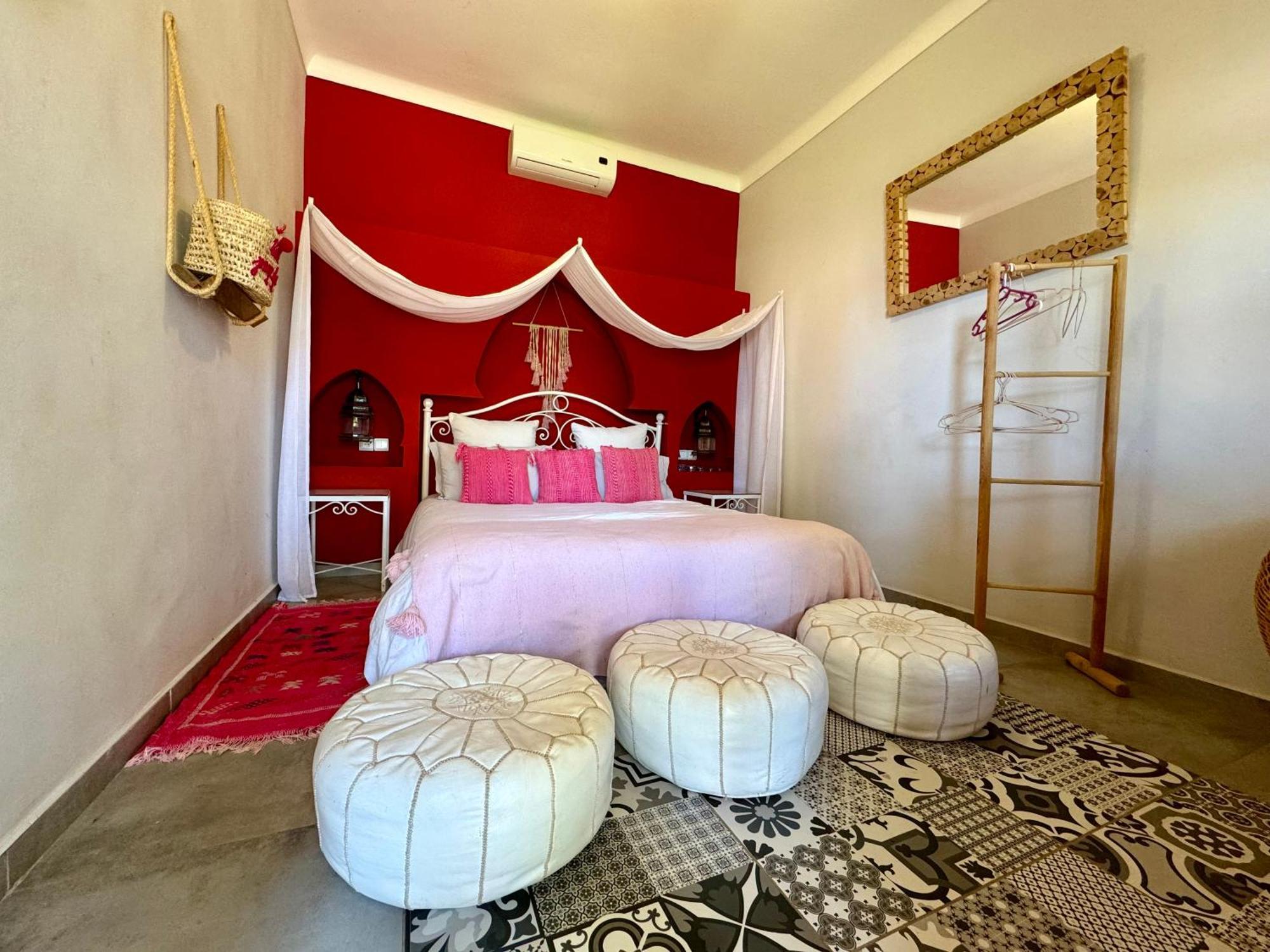 Jenny Lynn Hotel Tazrou Ngoại thất bức ảnh